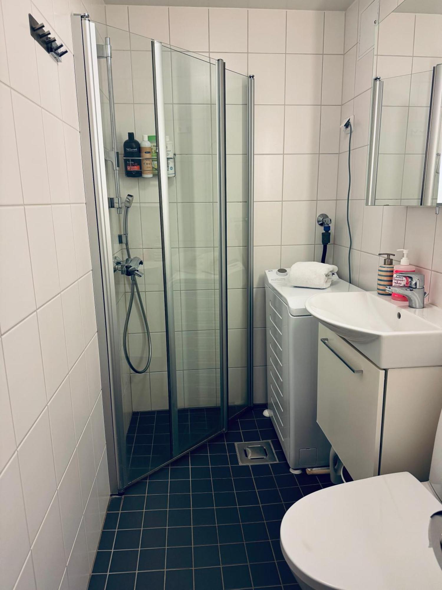 Lovely Apartment, Vuorimiehenkatu 31 Helsinki Luaran gambar